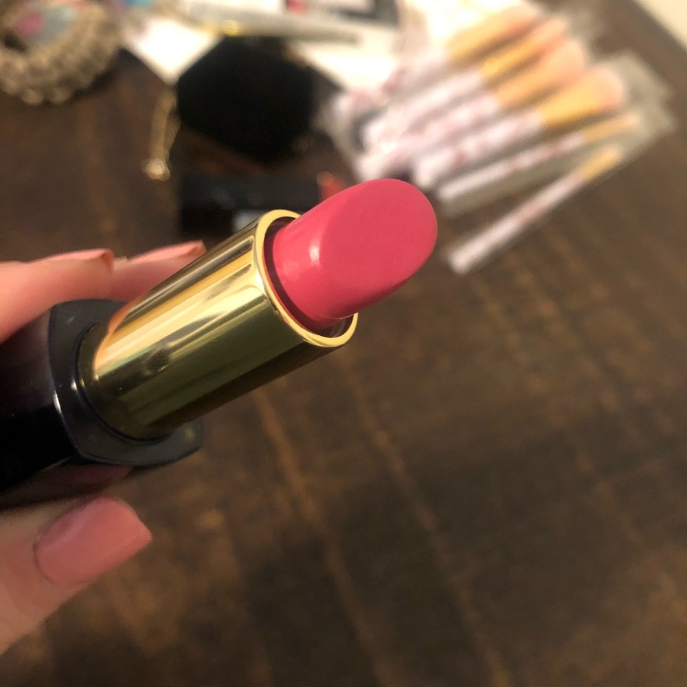 Estee Lauder Lipstick